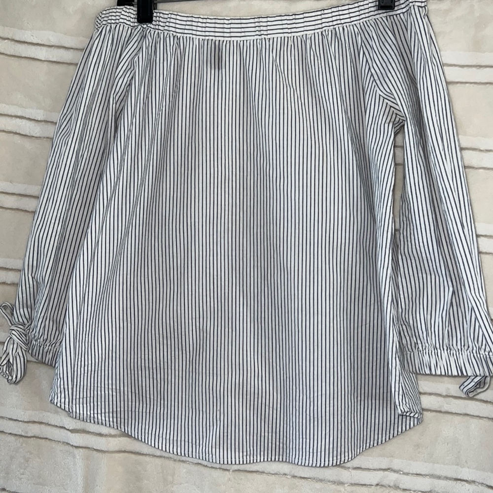 Potter’s Pot Off Small The Shoulder Striped Top